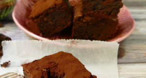 Moelleux au chocolat sans beurre, un délicieux moelleux léger au chocolat facile et simple à préparer.
